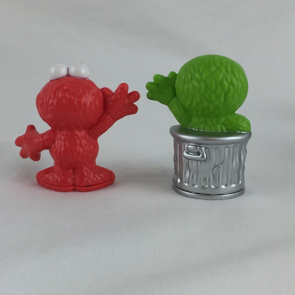 Hasbro Sesame‎ Street Toy Figures 3in Elmo Cookie Monster Abby Oscar Grover - Picture 3 of 9